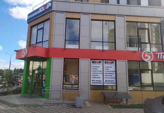 широкоформатная печать с поклейкой